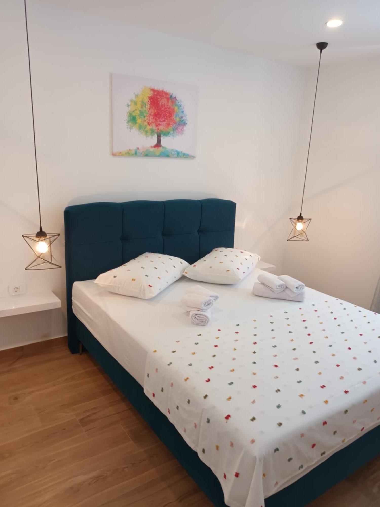 Apartmani Tolj 马卡尔斯卡 外观 照片