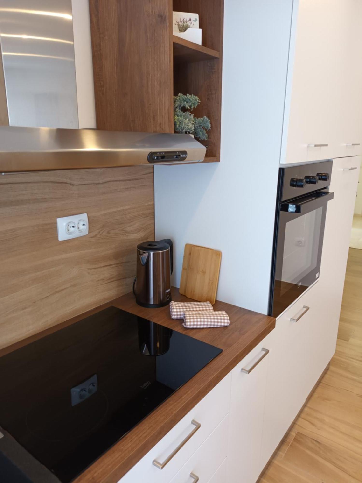 Apartmani Tolj 马卡尔斯卡 外观 照片