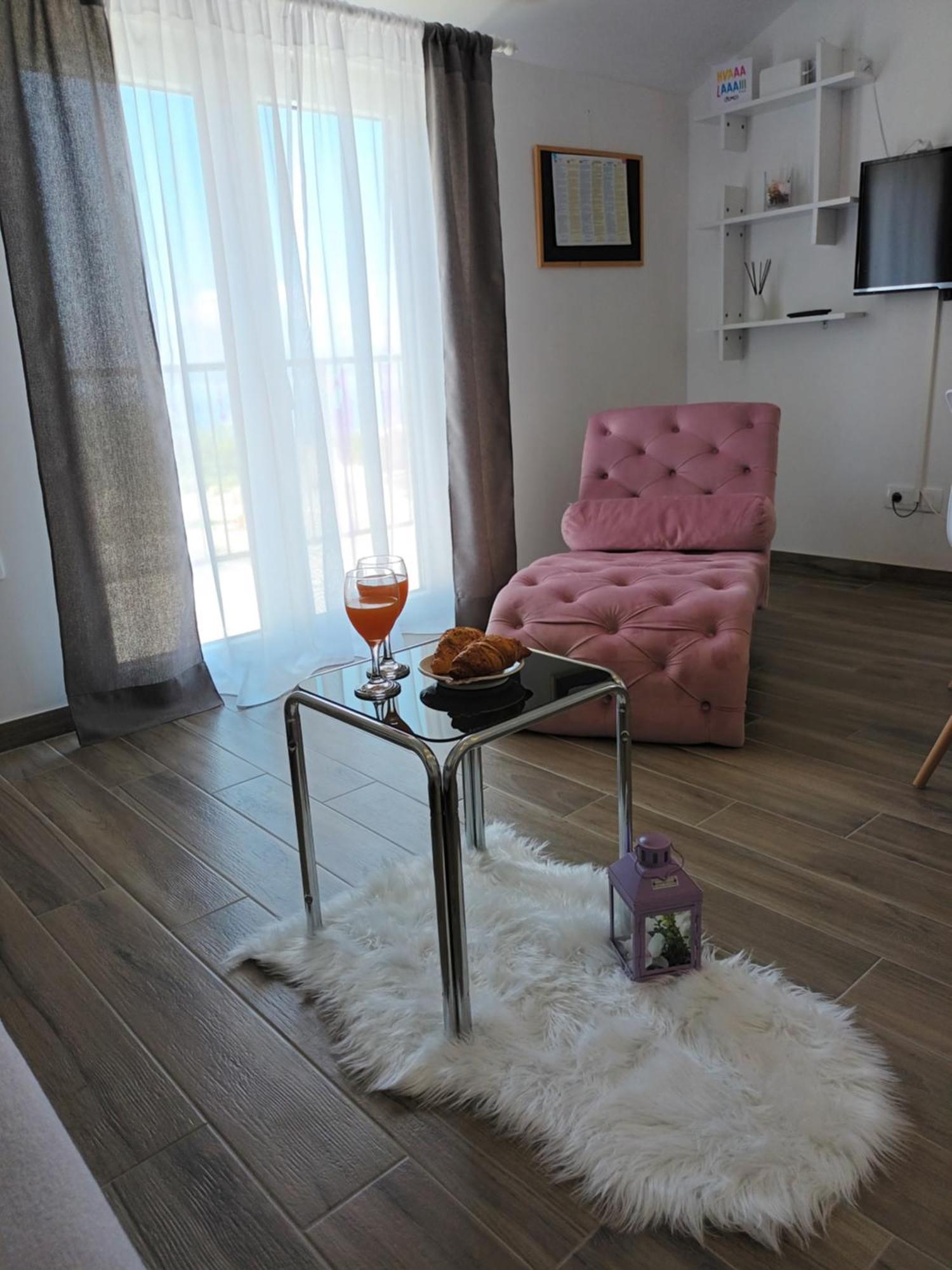 Apartmani Tolj 马卡尔斯卡 外观 照片