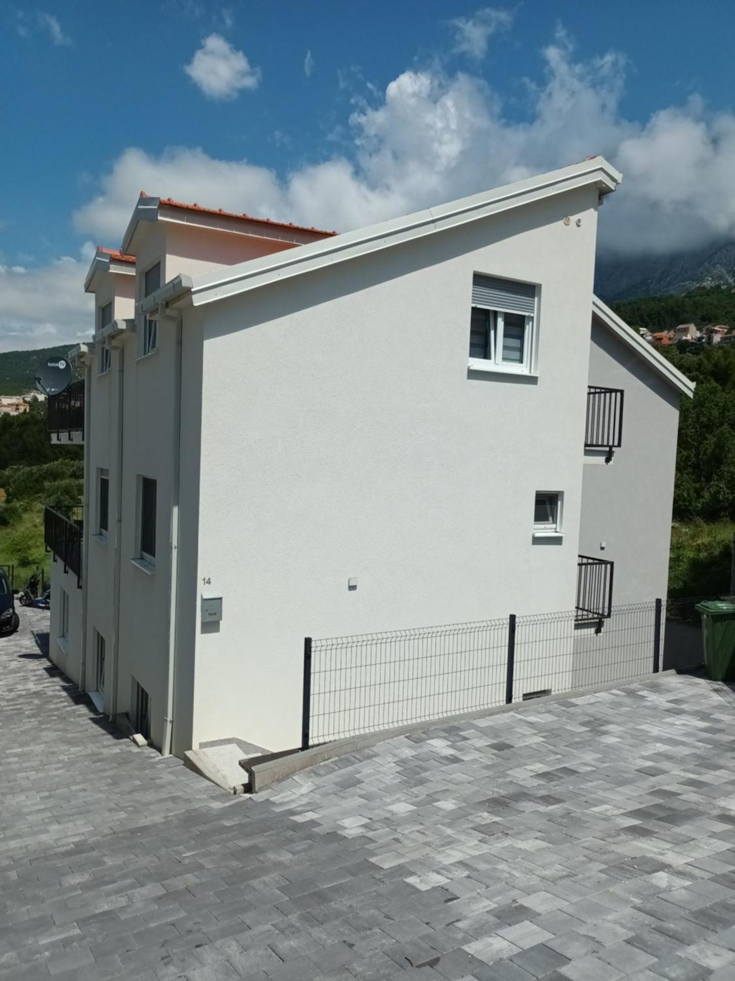 Apartmani Tolj 马卡尔斯卡 外观 照片